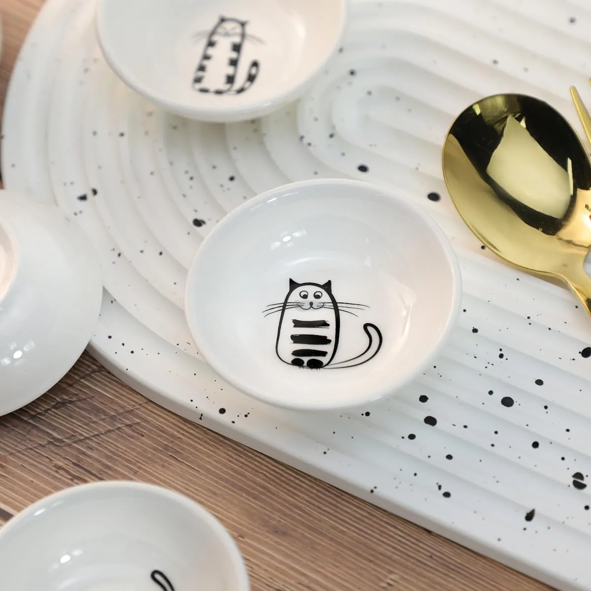 Super Cute Cat Ceramic Sauce Dish/Seasoning Bowl/Sushi Soy Dipping Bowl/Appetizer Plates/Serving Dish for Kitchen Home (Set of 6)